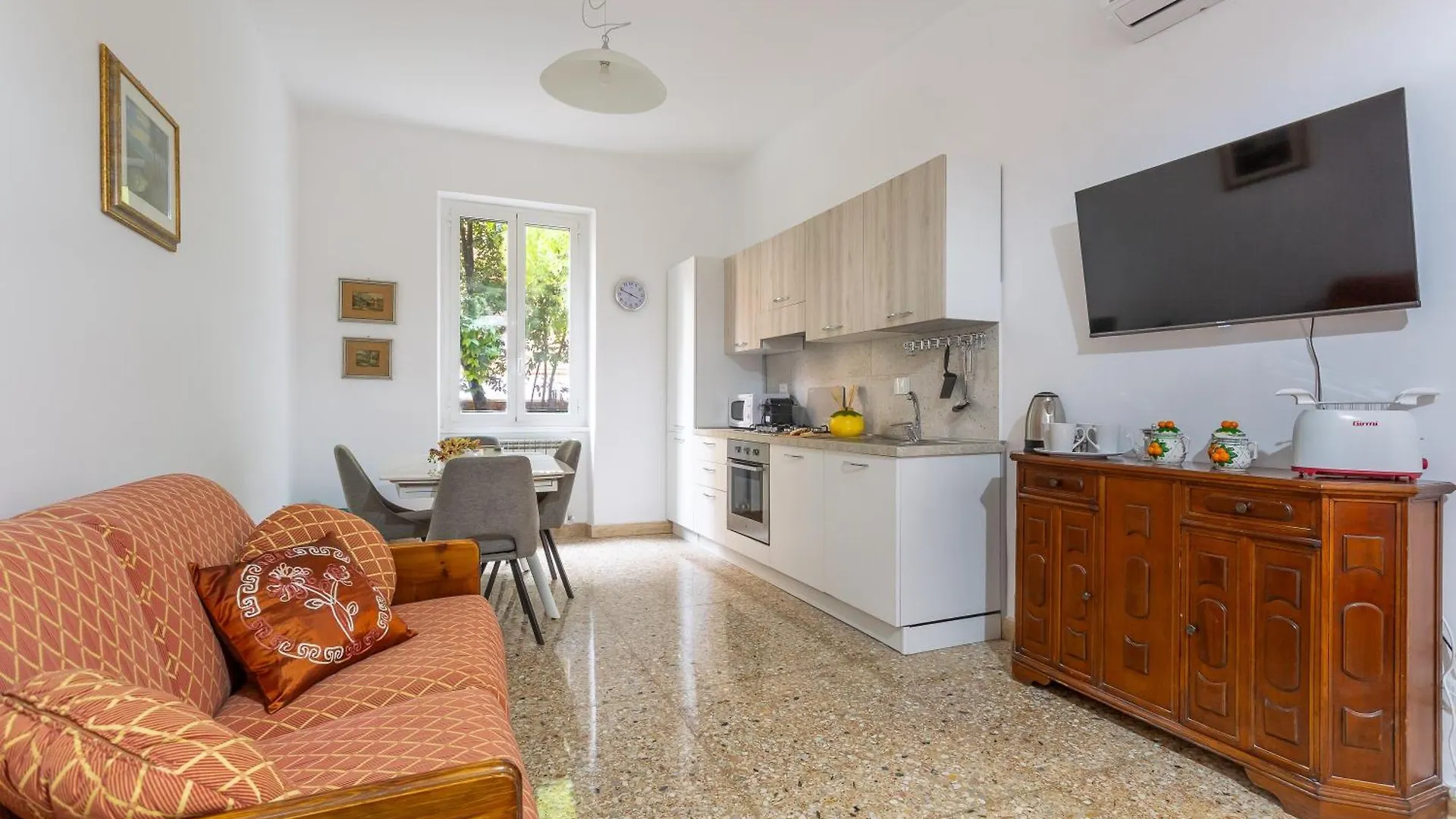 Appartement Iflat Dreamy Escape In The Heart Of Trastevere Rome Italie