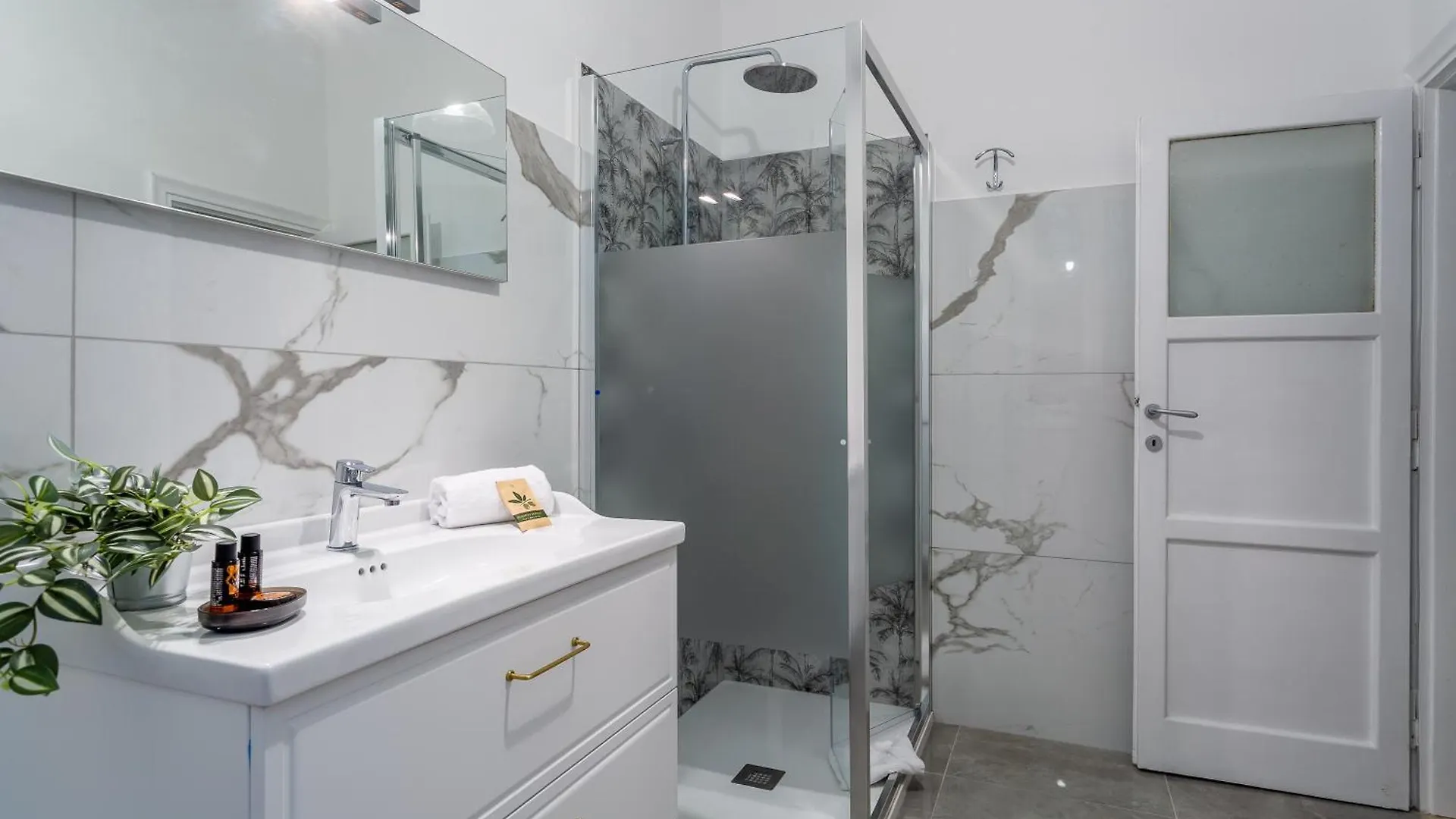 Iflat Dreamy Escape In The Heart Of Trastevere Rome