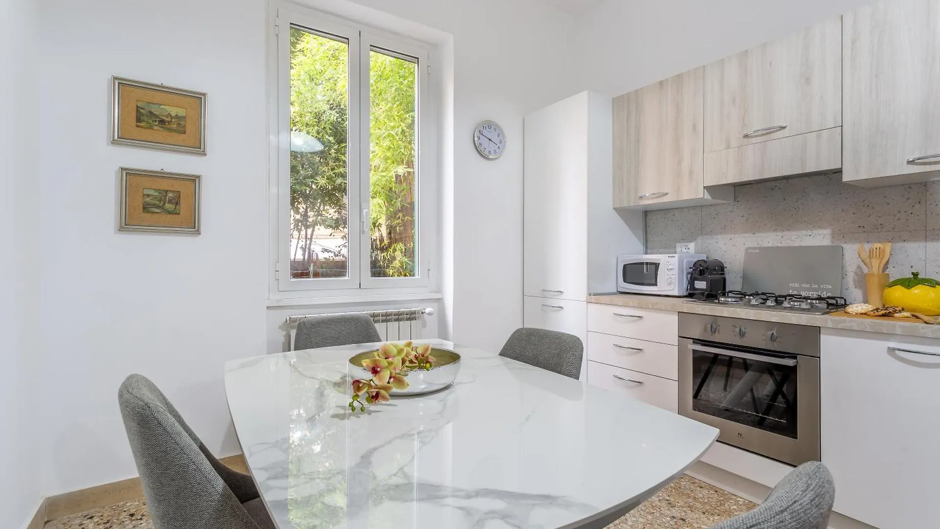 Appartement Iflat Dreamy Escape In The Heart Of Trastevere Rome Italie