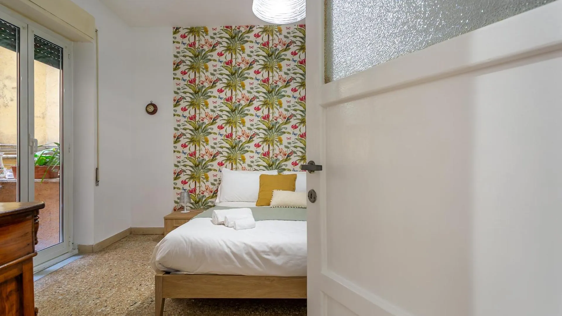 Iflat Dreamy Escape In The Heart Of Trastevere Rome 0*,  Italie